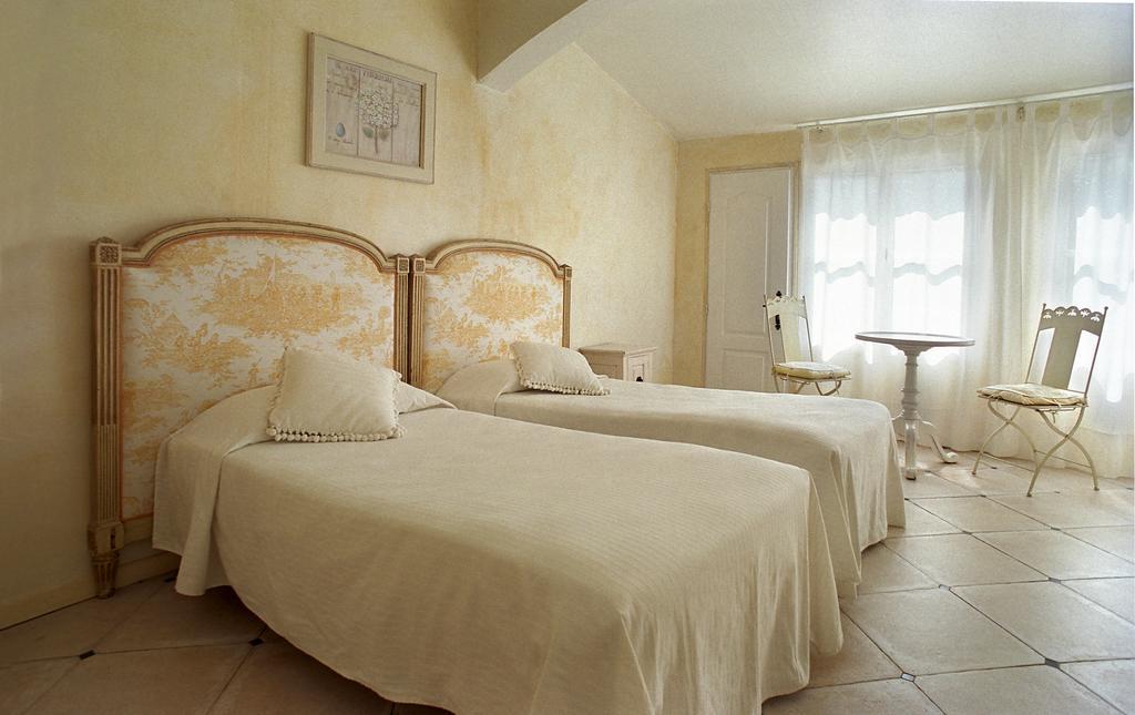 Chateau De Floure - Spa Et Piscine Exterieure Chauffee Carcassonne Room photo